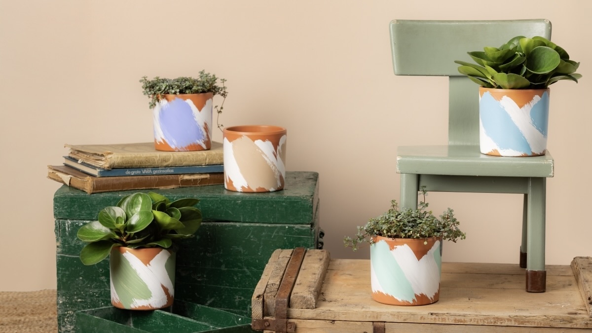 Persbericht | Van der Sar Import lanceert duurzaam geproduceerde pottenlijn: CERA GOOD 1 Sfeerfoto van CERA GOOD keramiek potten